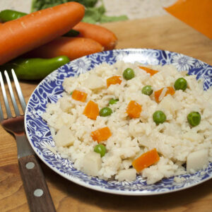 Arroz blanco con verduras